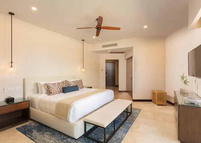 Beachfront 2 Bdrm In Exclusive Diamante Golf 5* Cabo San Lucas