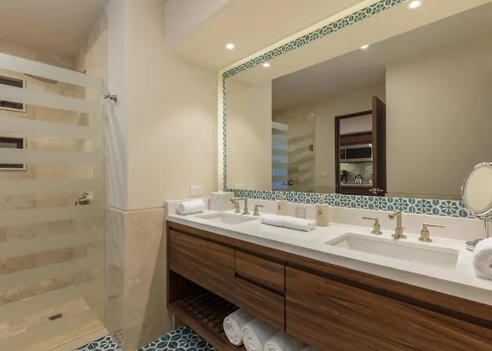 Beachfront 2 Bdrm In Exclusive Diamante Golf