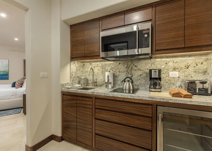 Beachfront 2 Bdrm In Exclusive Diamante Golf