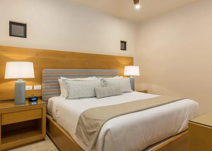 Apartahotel Beachfront 2 Bdrm In Exclusive Diamante Golf