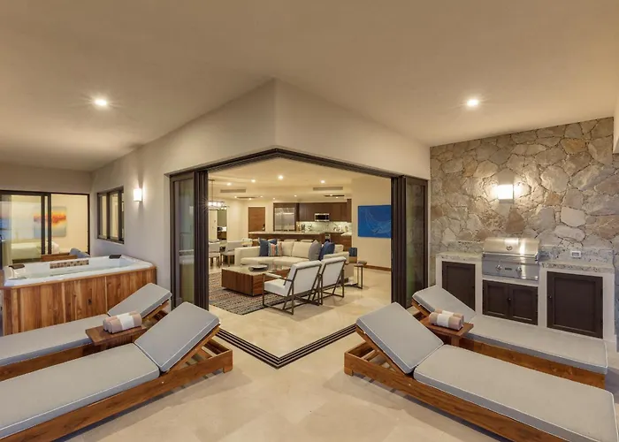 Beachfront 2 Bdrm In Exclusive Diamante Golf